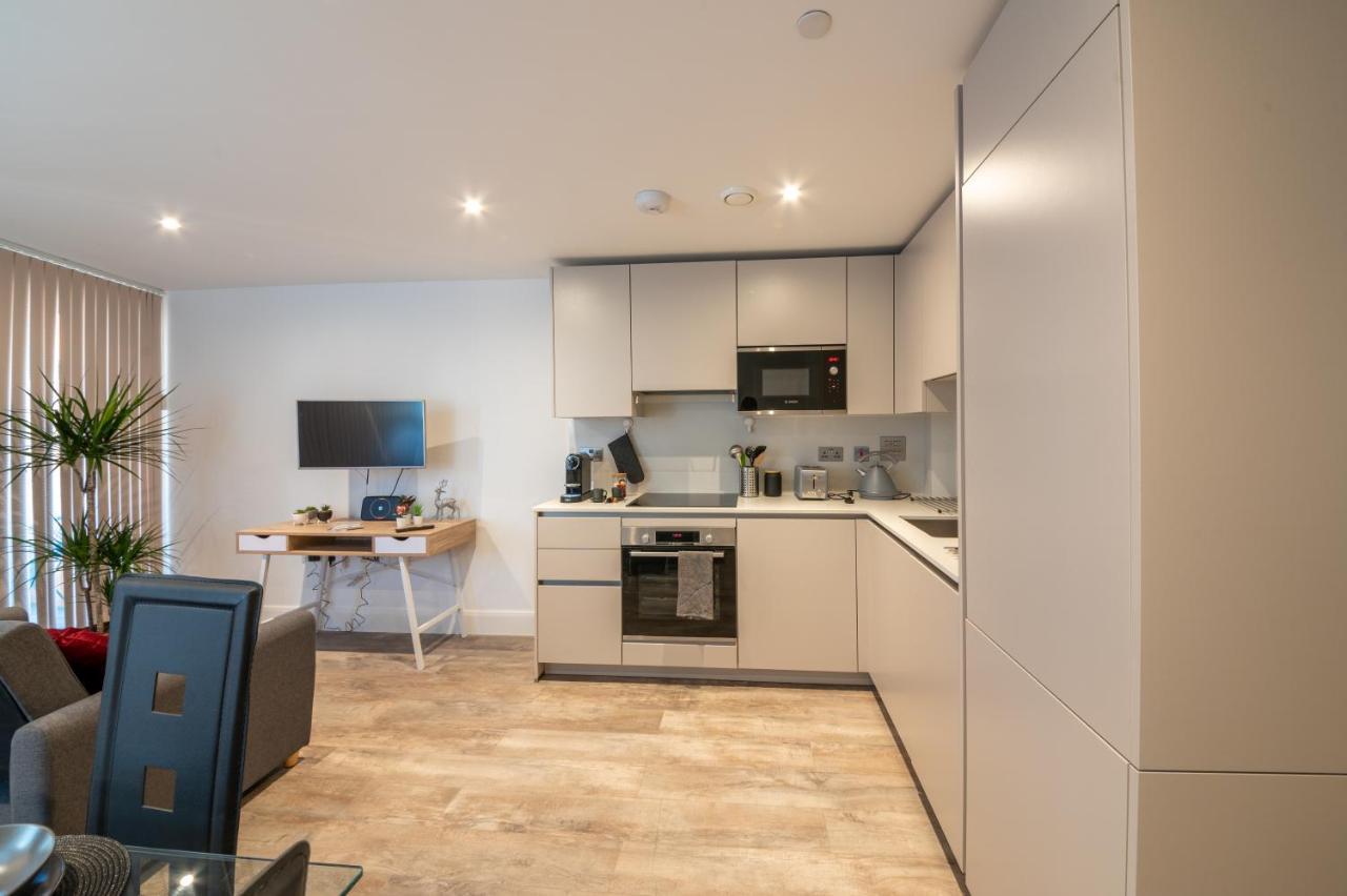 Lux 2 Bedrooms - 2 Bathrooms - F7 Лондон Екстериор снимка