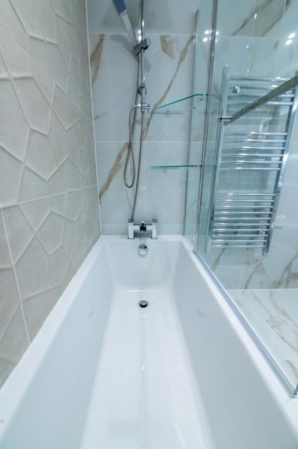 Lux 2 Bedrooms - 2 Bathrooms - F7 Лондон Екстериор снимка